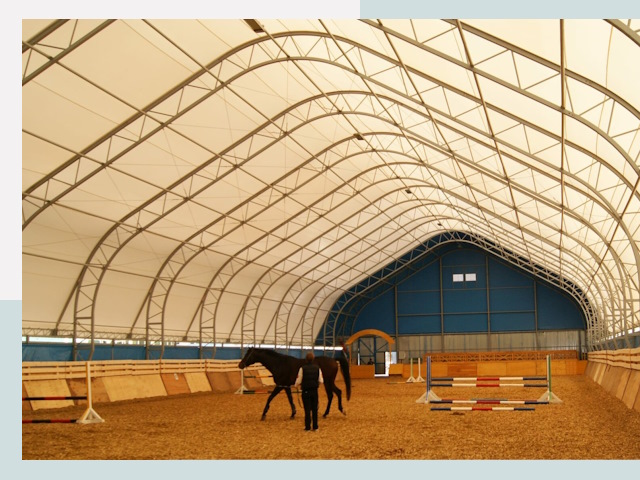 Строительство конных манежей в Санкте-Петербурге