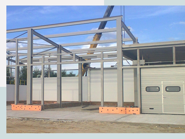 Строительство автосервисов от СтальСтрой-Снк по цене 638 руб.