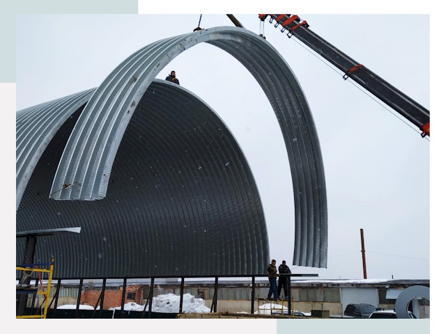 Полукруглые ангары в Санкте-Петербурге